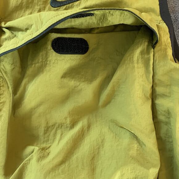 NWT Nike Vest Men’s Size XL Olive Green Tech Woven Utility Nylon Full Zip - Picture 7 of 14